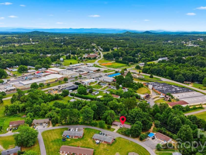 4219 Benfield Drive, Hudson, NC 28638.  MLS# CAR4397025, YatesRealty ID 34308. 