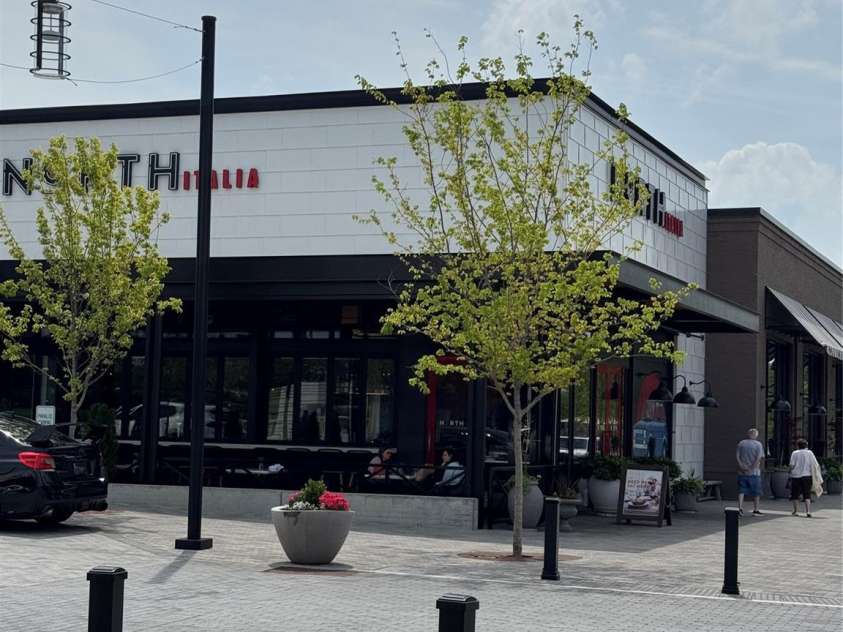 15355 Ballancroft Parkway, Charlotte, NC 28277.  MLS# CAR4296263, YatesRealty ID 34309. Ballantyne Bowl