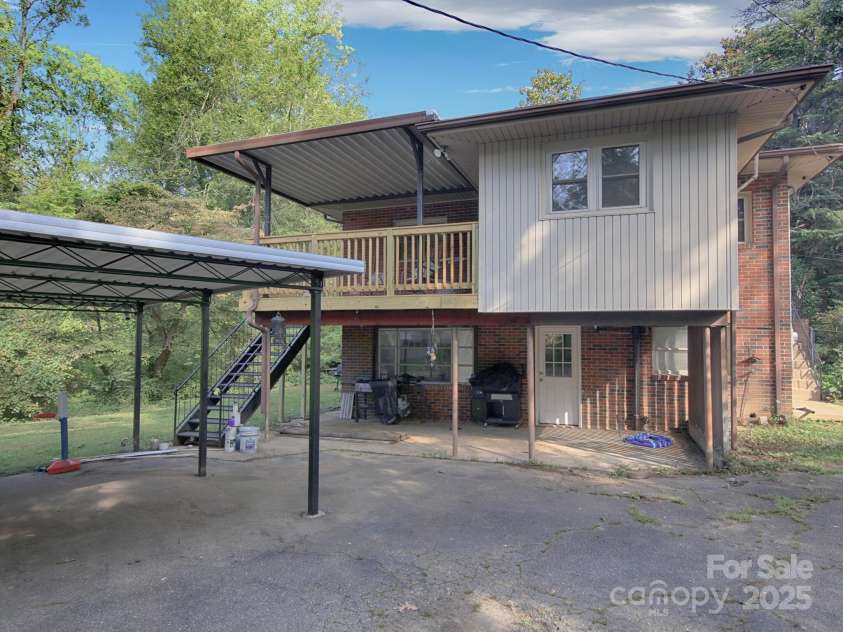 3119 Hickory Highway, Statesville, NC 28677.  MLS# CAR4161223, YatesRealty ID 3431. 