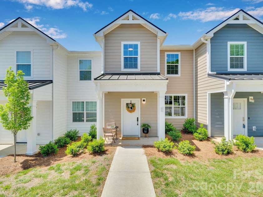 330 Malvern Avenue, Concord, NC 28025.  MLS# CAR4355130, YatesRealty ID 3431. 