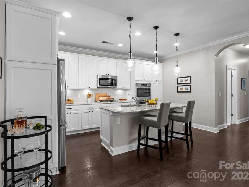 17112 Courtside Landing Drive, Cornelius, NC 28031.  MLS# CAR4263248, YatesRealty ID 34310. 