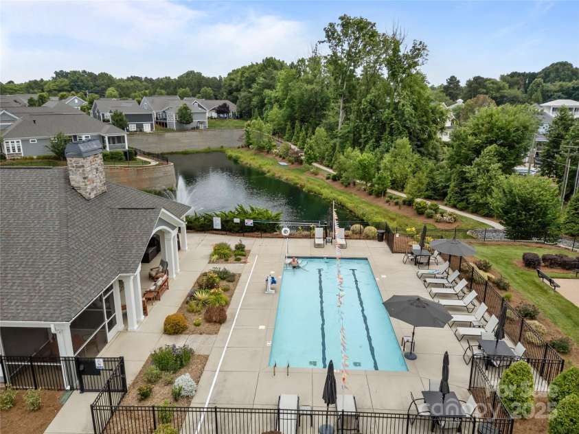 17112 Courtside Landing Drive, Cornelius, NC 28031.  MLS# CAR4263248, YatesRealty ID 34310. 
