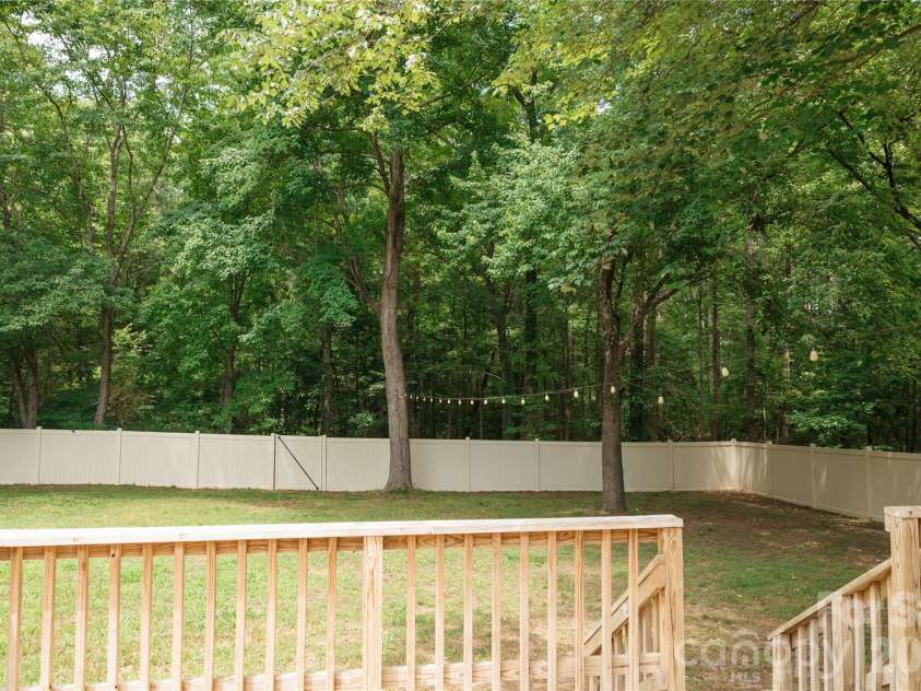 133 Winged Elm Lane, Mooresville, NC 28115.  MLS# CAR4398819, YatesRealty ID 34314. 