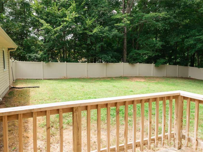 133 Winged Elm Lane, Mooresville, NC 28115.  MLS# CAR4398819, YatesRealty ID 34314. 
