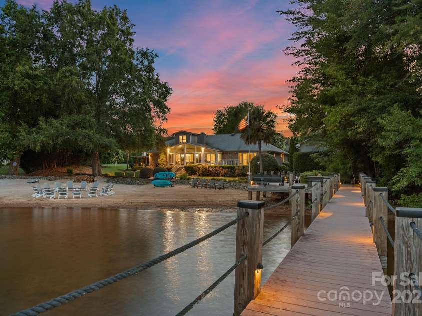 1350 Strawberry Lane, Denver, NC 28037.  MLS# CAR4293341, YatesRealty ID 34314. 