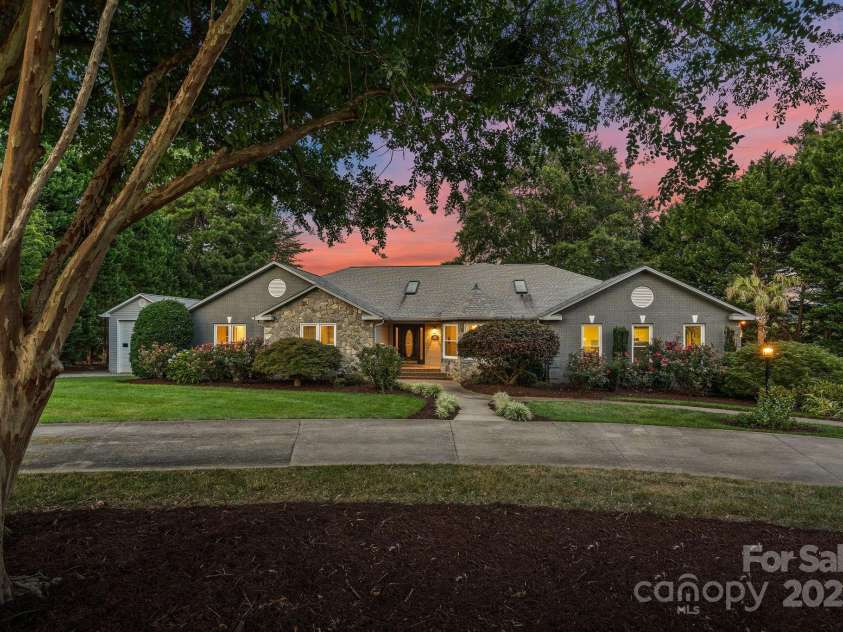 1350 Strawberry Lane, Denver, NC 28037.  MLS# CAR4293341, YatesRealty ID 34314. 