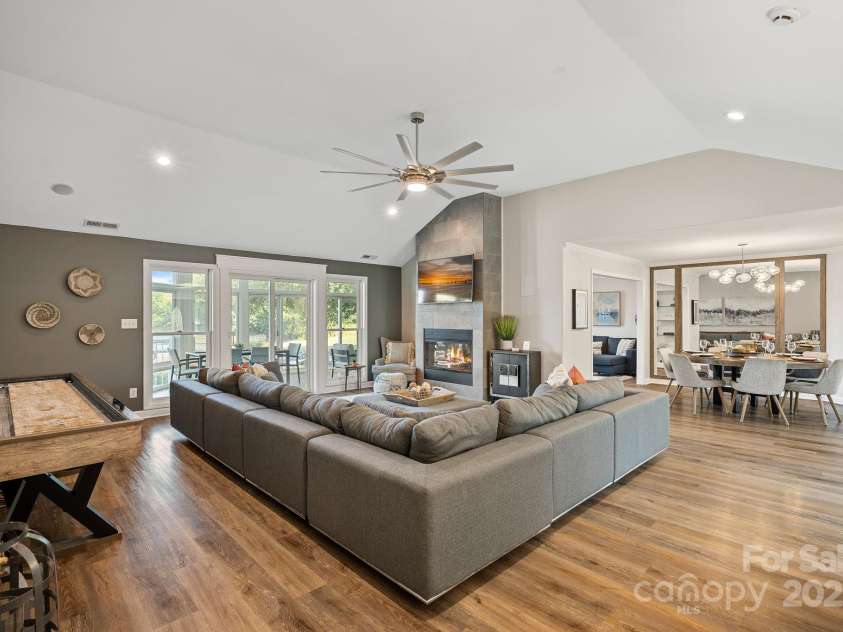 1350 Strawberry Lane, Denver, NC 28037.  MLS# CAR4293341, YatesRealty ID 34314. 