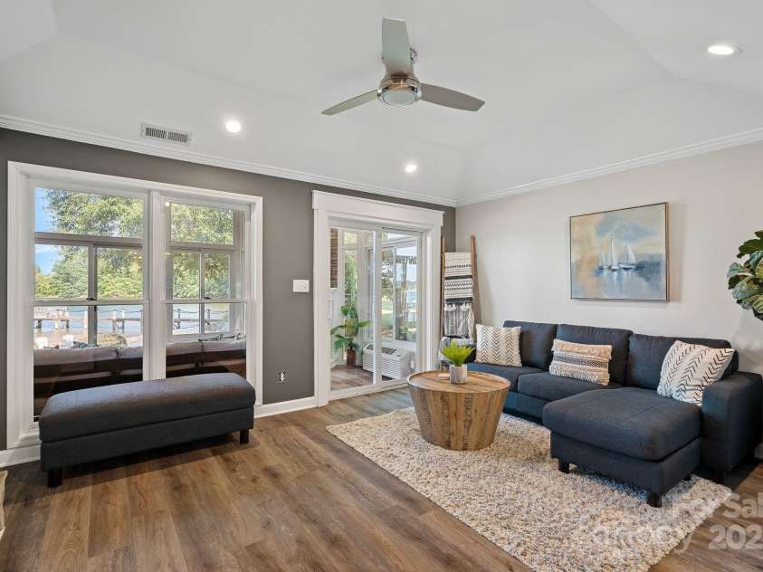 1350 Strawberry Lane, Denver, NC 28037.  MLS# CAR4293341, YatesRealty ID 34314. 