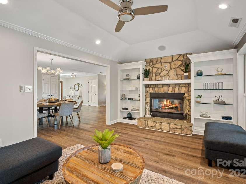 1350 Strawberry Lane, Denver, NC 28037.  MLS# CAR4293341, YatesRealty ID 34314. 