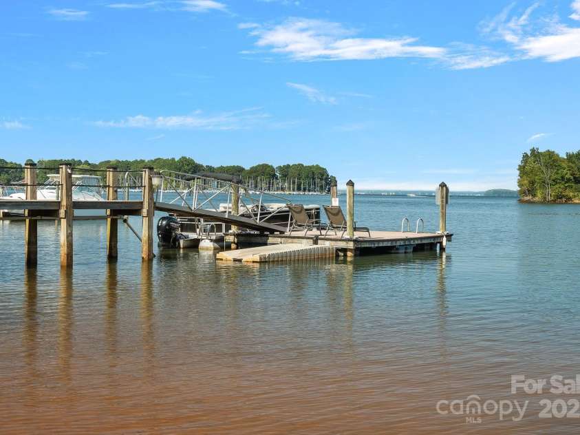 1350 Strawberry Lane, Denver, NC 28037.  MLS# CAR4293341, YatesRealty ID 34314. 