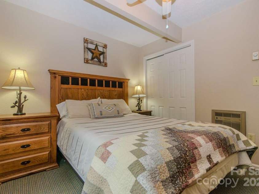 114 Locust Ridge Road, Beech Mountain, NC 28604.  MLS# CAR4295820, YatesRealty ID 34315. Upper level bedroom 1