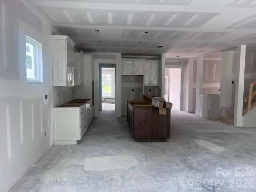 1206 Chasity Trails Court, Matthews, NC 28104.  MLS# CAR4398465, YatesRealty ID 34315. Cafe