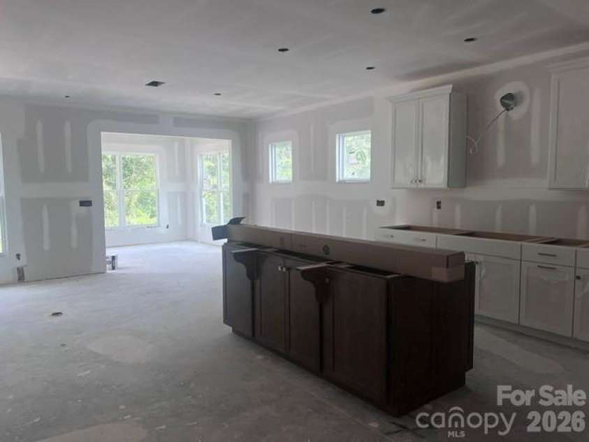 1206 Chasity Trails Court, Matthews, NC 28104.  MLS# CAR4398465, YatesRealty ID 34315. Kitchen