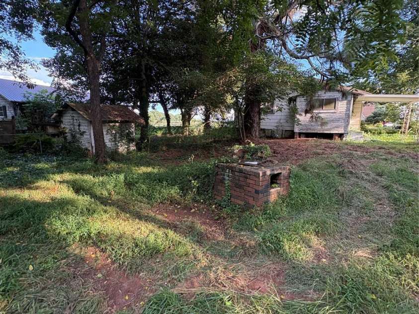 1409 Turnersburg Highway, Statesville, NC 28625.  MLS# CAR4291920, YatesRealty ID 34316. 