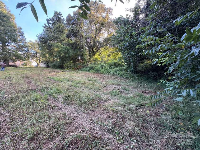 1409 Turnersburg Highway, Statesville, NC 28625.  MLS# CAR4291920, YatesRealty ID 34316. 