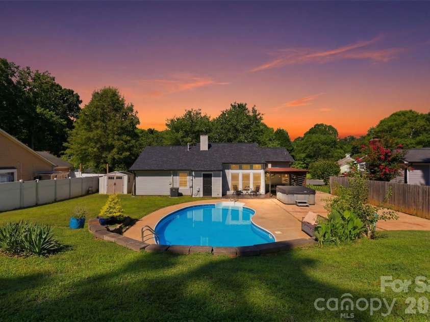 14848 Rothwell Drive, Mint Hill, NC 28227.  MLS# CAR4397392, YatesRealty ID 34316. 