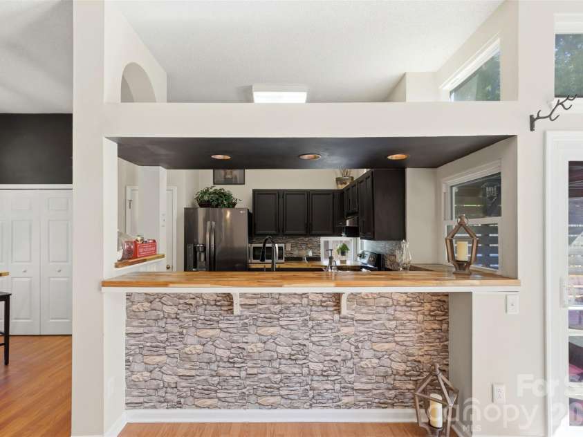 14848 Rothwell Drive, Mint Hill, NC 28227.  MLS# CAR4397392, YatesRealty ID 34316. 