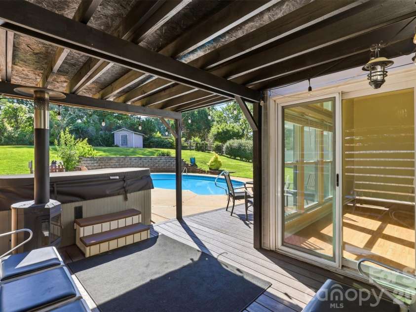 14848 Rothwell Drive, Mint Hill, NC 28227.  MLS# CAR4397392, YatesRealty ID 34316. 