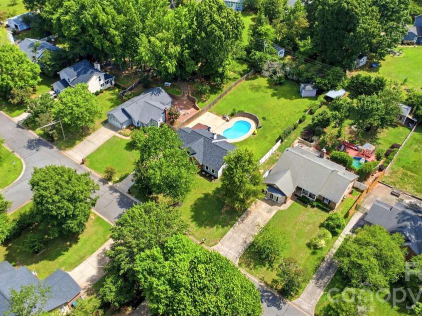 14848 Rothwell Drive, Mint Hill, NC 28227.  MLS# CAR4397392, YatesRealty ID 34316. 