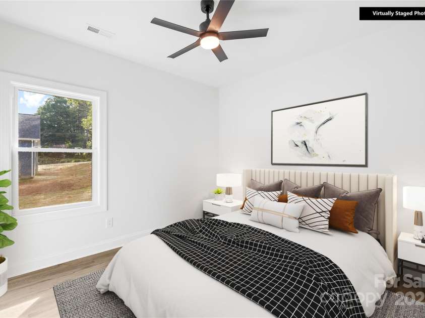 404 Greenbriar Road, Statesville, NC 28625.  MLS# CAR4250661, YatesRealty ID 34317. 