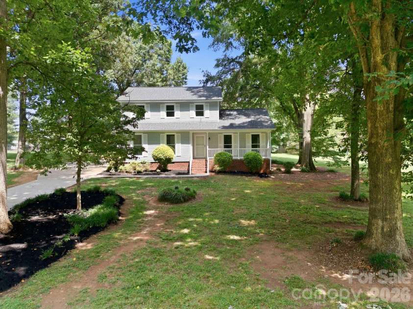 630 Timberlane Trail, Salisbury, NC 28147.  MLS# CAR4399117, YatesRealty ID 34317. 