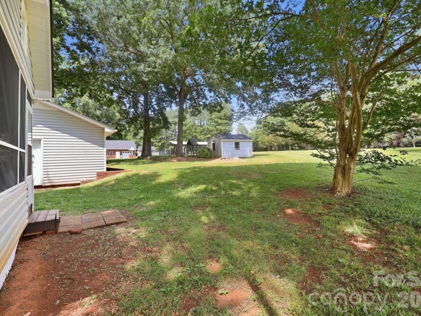 630 Timberlane Trail, Salisbury, NC 28147.  MLS# CAR4399117, YatesRealty ID 34317. 