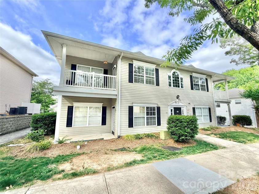21230 Hickory Street, Cornelius, NC 28031.  MLS# CAR4374106, YatesRealty ID 34318. 
