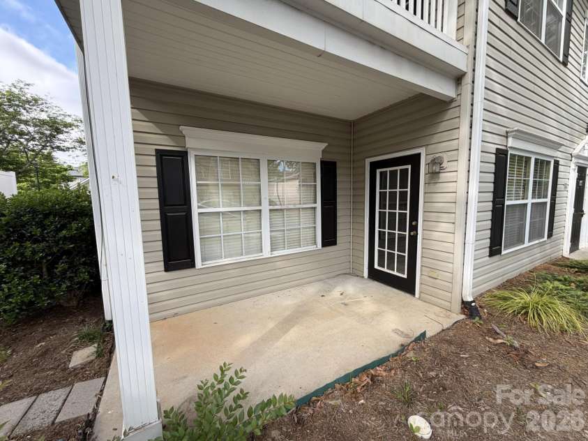 21230 Hickory Street, Cornelius, NC 28031.  MLS# CAR4374106, YatesRealty ID 34318. Front Porch