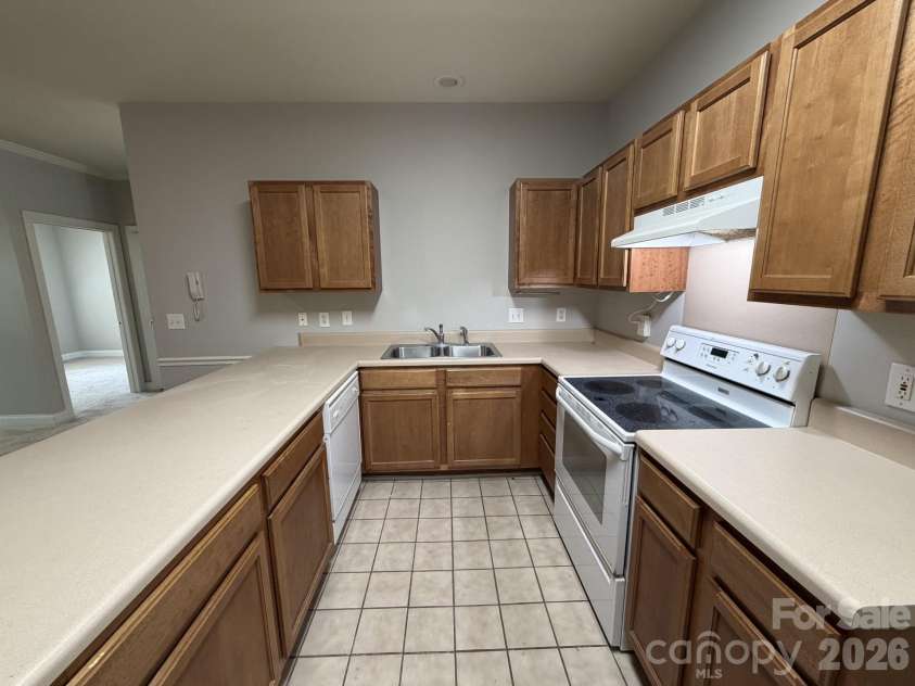 21230 Hickory Street, Cornelius, NC 28031.  MLS# CAR4374106, YatesRealty ID 34318. Kitchen