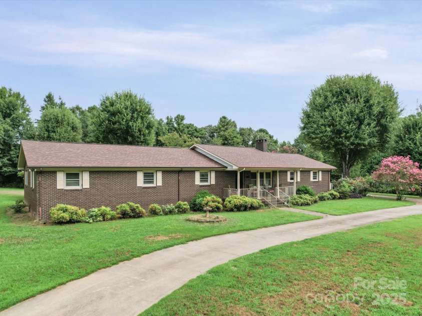 40867 Deer Haven Drive, Albemarle, NC 28001.  MLS# CAR4293491, YatesRealty ID 34318. 