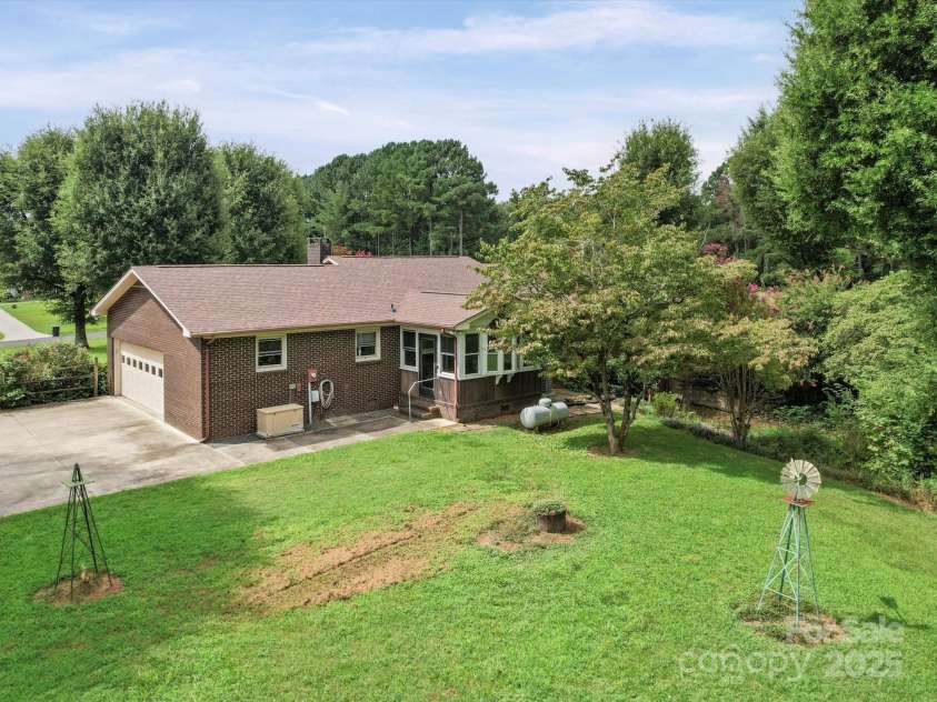 40867 Deer Haven Drive, Albemarle, NC 28001.  MLS# CAR4293491, YatesRealty ID 34318. 