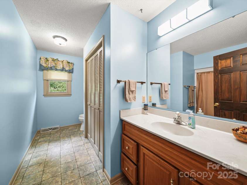40867 Deer Haven Drive, Albemarle, NC 28001.  MLS# CAR4293491, YatesRealty ID 34318. Bathroom