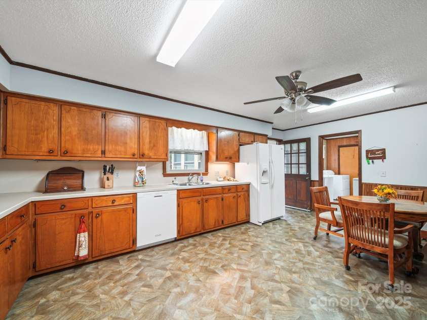 40867 Deer Haven Drive, Albemarle, NC 28001.  MLS# CAR4293491, YatesRealty ID 34318. Dining Room/ Kitchen