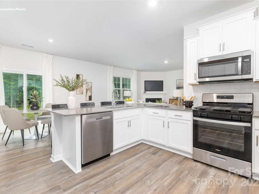 7109 Teague Drive, Gastonia, NC 28056.  MLS# CAR4293561, YatesRealty ID 34320. 