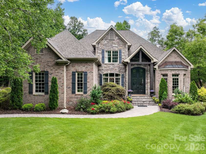 3582 Farmstone Court, Kannapolis, NC 28081.  MLS# CAR4398629, YatesRealty ID 34321. 