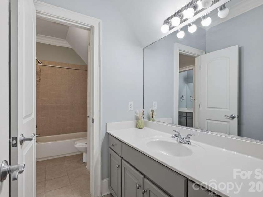 3582 Farmstone Court, Kannapolis, NC 28081.  MLS# CAR4398629, YatesRealty ID 34321. 