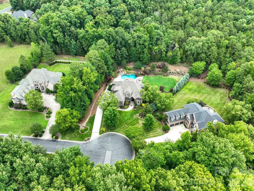 3582 Farmstone Court, Kannapolis, NC 28081.  MLS# CAR4398629, YatesRealty ID 34321. 