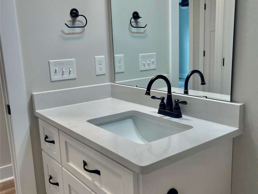 203 Prospect Church Road, Albemarle, NC 28001.  MLS# CAR4293903, YatesRealty ID 34322. Halllway Bath Second Floor