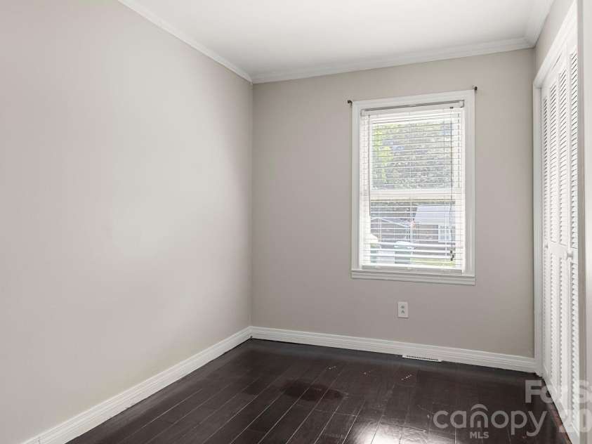 904 Long Street, Oakboro, NC 28129.  MLS# CAR4392610, YatesRealty ID 34322. 
