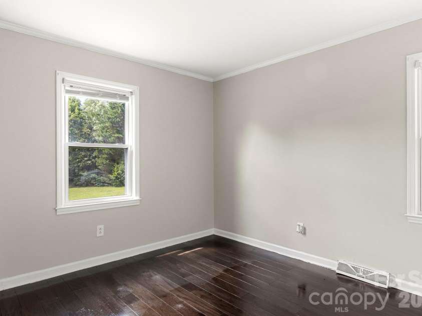 904 Long Street, Oakboro, NC 28129.  MLS# CAR4392610, YatesRealty ID 34322. 