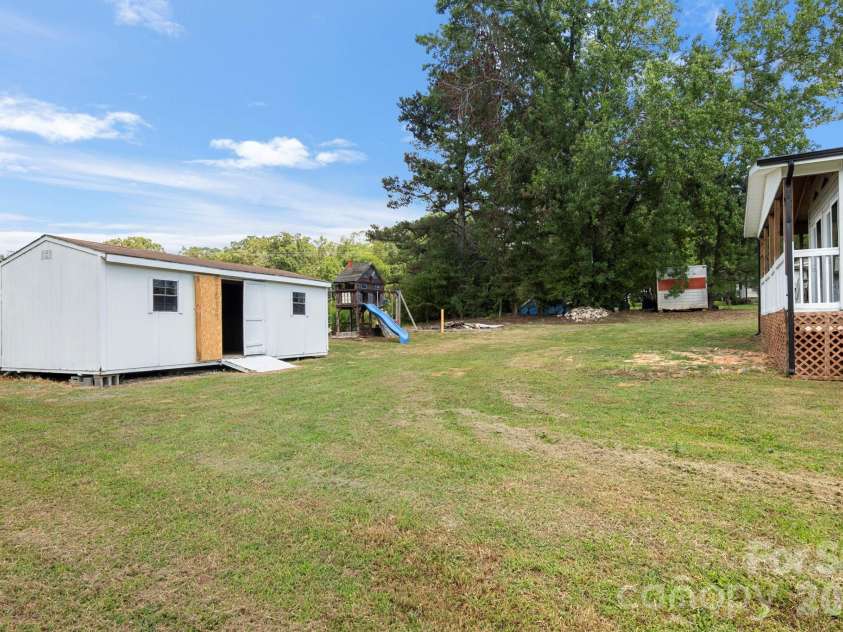 904 Long Street, Oakboro, NC 28129.  MLS# CAR4392610, YatesRealty ID 34322. 