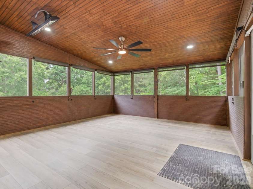 7815 Red Oaks Trail, Waxhaw, NC 28173.  MLS# CAR4389523, YatesRealty ID 34323. 