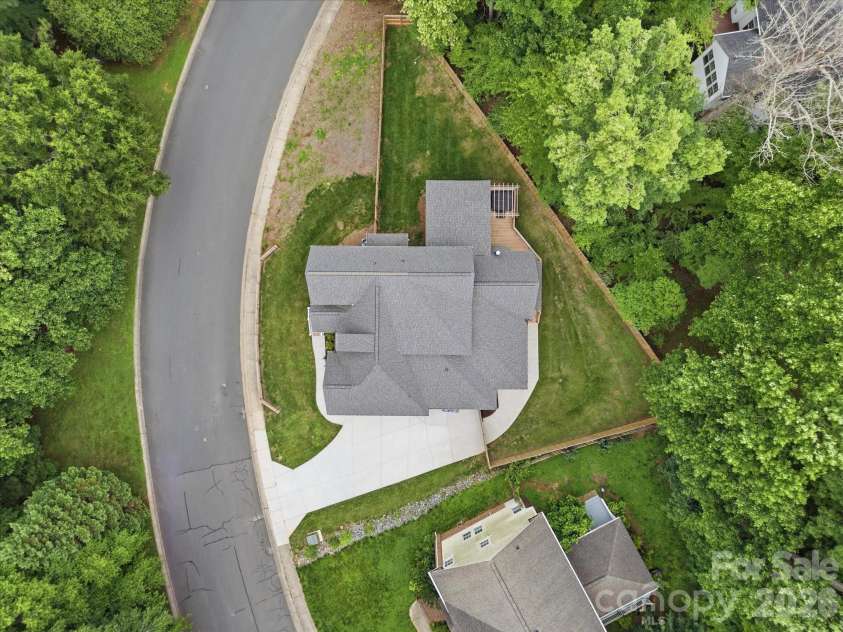 7815 Red Oaks Trail, Waxhaw, NC 28173.  MLS# CAR4389523, YatesRealty ID 34323. 