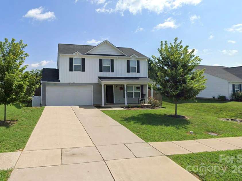 127 Lauren Lane, Lincolnton, NC 28092.  MLS# CAR4285833, YatesRealty ID 34324. 