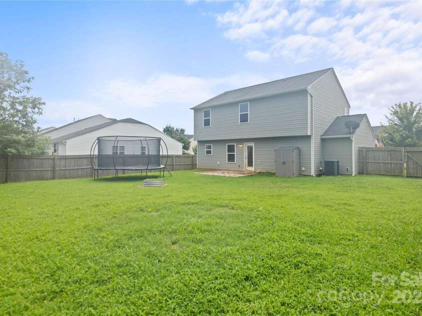 127 Lauren Lane, Lincolnton, NC 28092.  MLS# CAR4285833, YatesRealty ID 34324. 