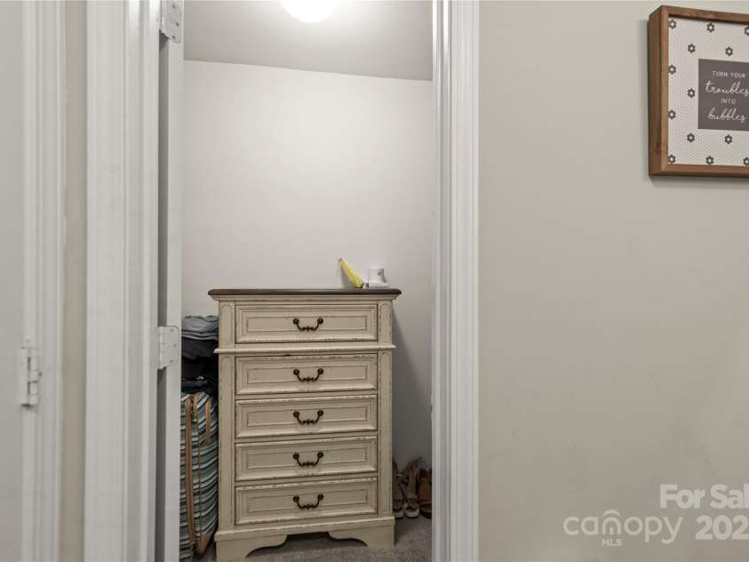 127 Lauren Lane, Lincolnton, NC 28092.  MLS# CAR4285833, YatesRealty ID 34324. 