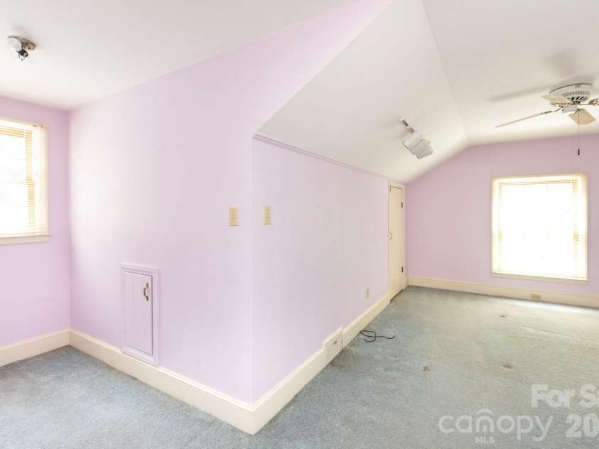 5511 Robinhood Road, Charlotte, NC 28211.  MLS# CAR4394912, YatesRealty ID 34324. 