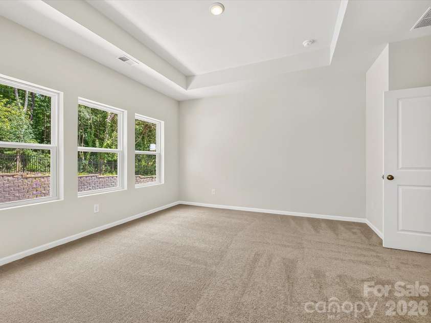 6557 Fire Lily Lane, Charlotte, NC 28216.  MLS# CAR4383907, YatesRealty ID 34325. Owner's Suite