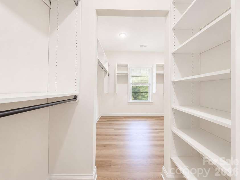 1224 Sharon Amity Road, Charlotte, NC 28211.  MLS# CAR4398923, YatesRealty ID 34326. 