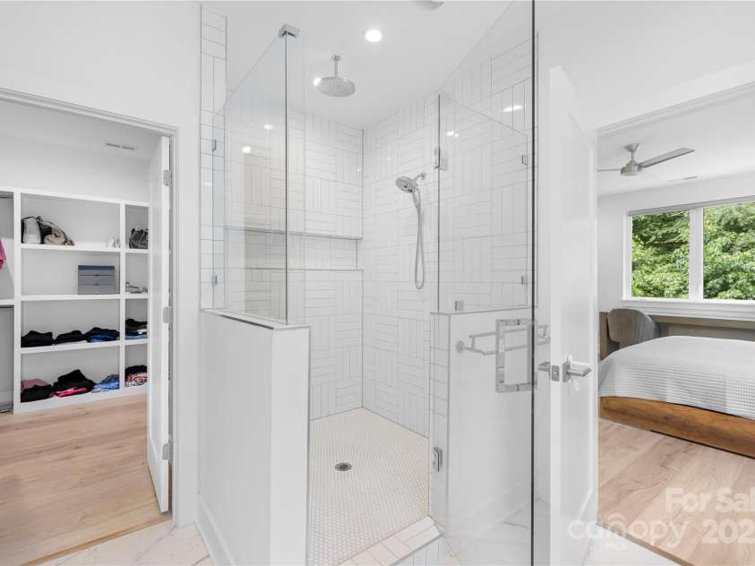 1627 Rama Road, Charlotte, NC 28211.  MLS# CAR4287612, YatesRealty ID 34326. 